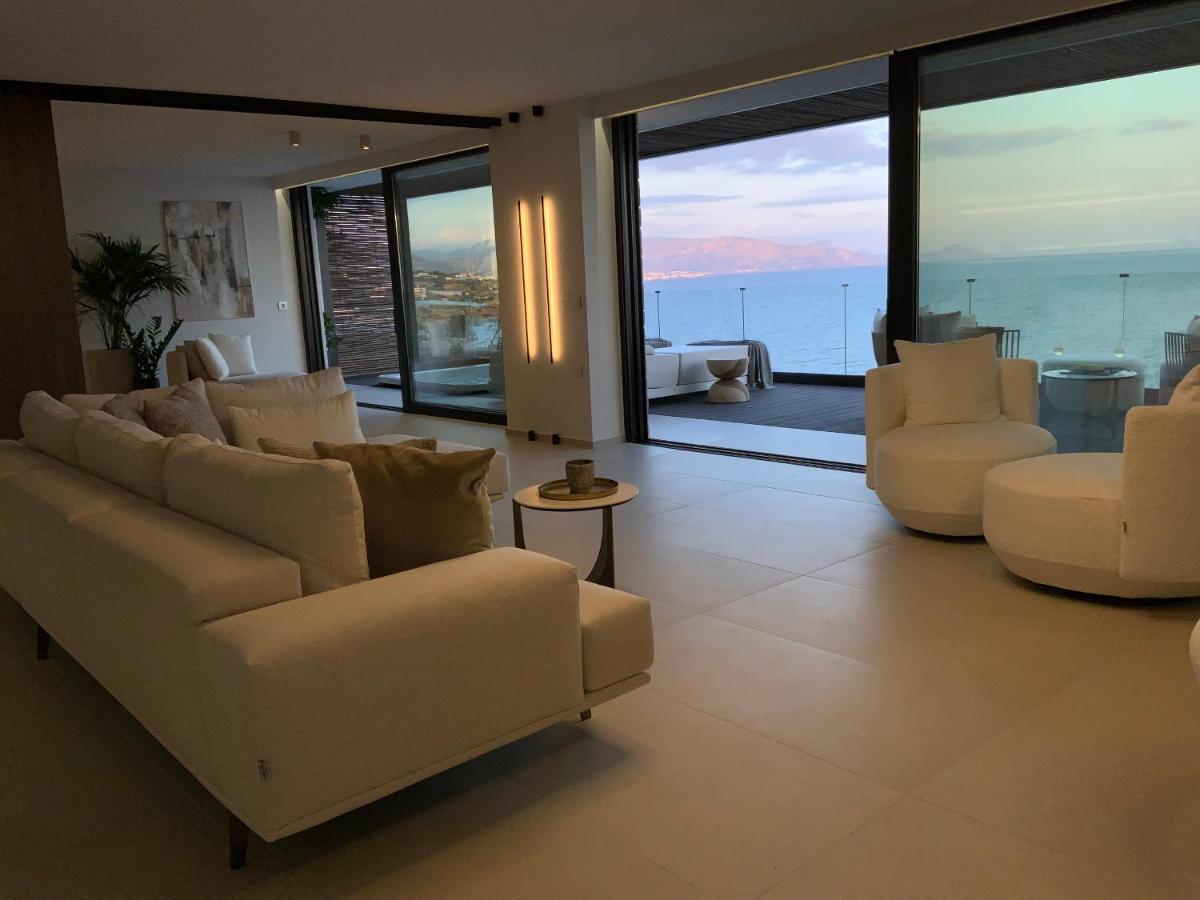 Mystique Luxury Suite Achlia Exterior photo